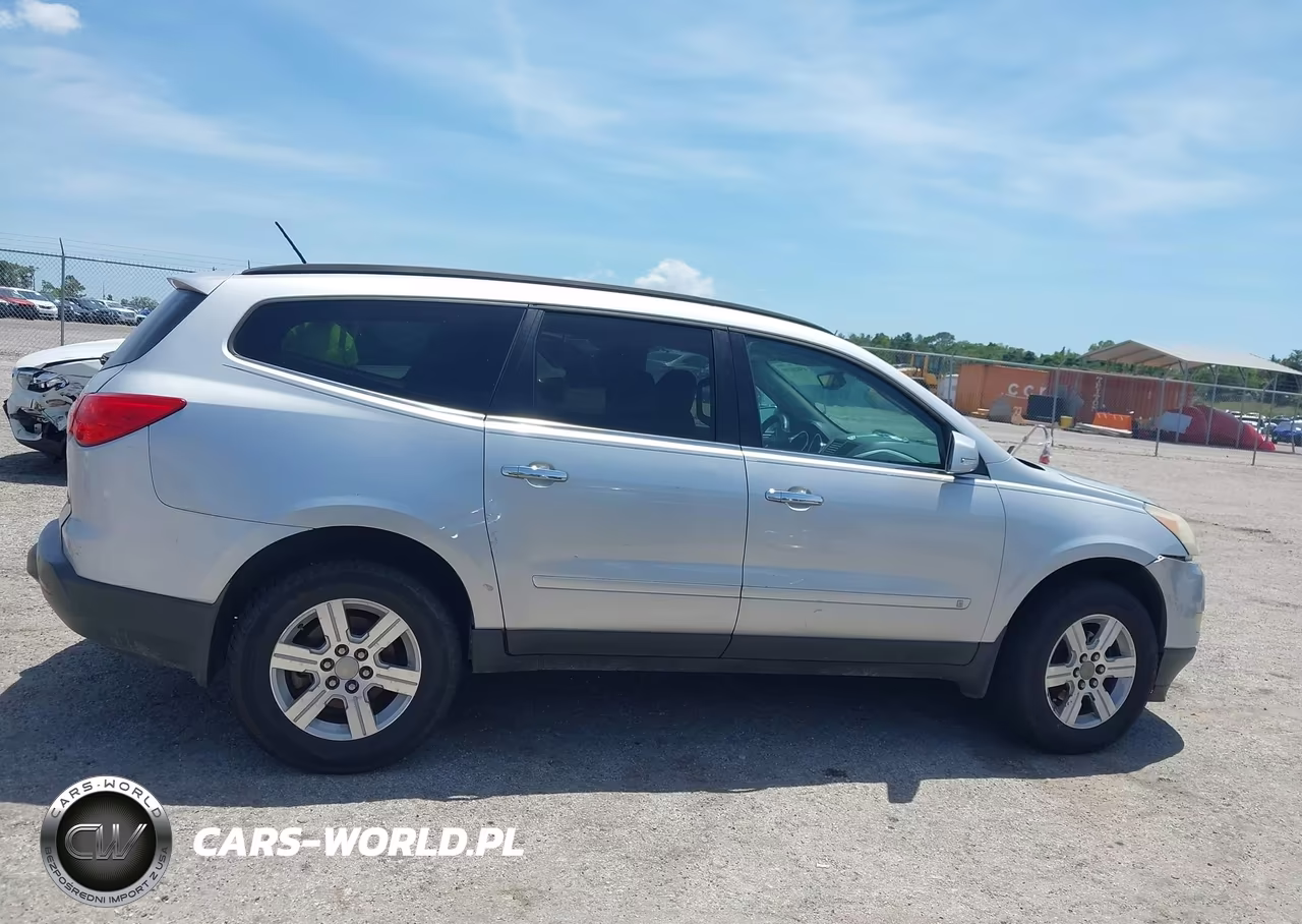 2010 Chevrolet Traverse Lt VIN:1GNLRGED3AS118676 - 13