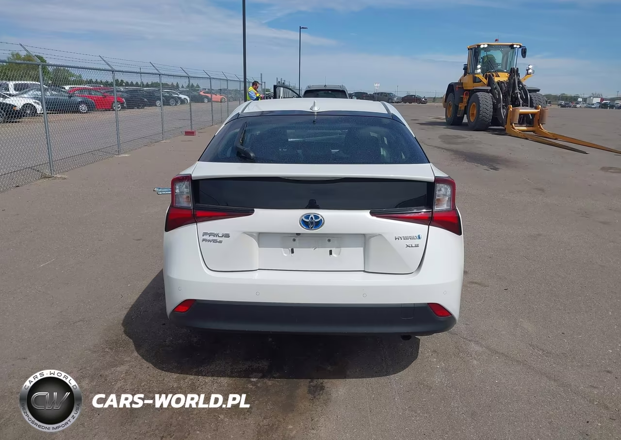 2019 Toyota Prius Xle VIN:JTDL9RFU9K3007743 - 17