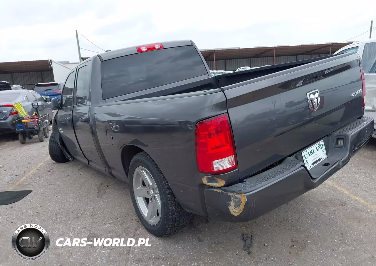 2017 Ram 1500 Express 4X4 6'4 Box VIN:1C6RR7FG3HS732592 - 3