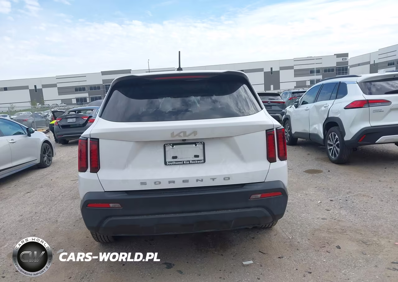 2022 Kia Sorento Lx VIN:5XYRG4LC3NG146054 - 16
