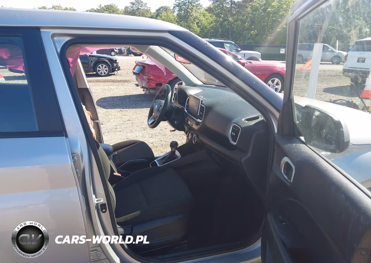 2025 Hyundai Venue Se VIN:KMHRB8A37SU413646 - 5