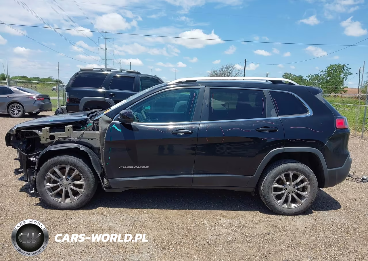 2019 Jeep Cherokee Latitude Plus Fwd VIN:1C4PJLLB1KD324497 - 15
