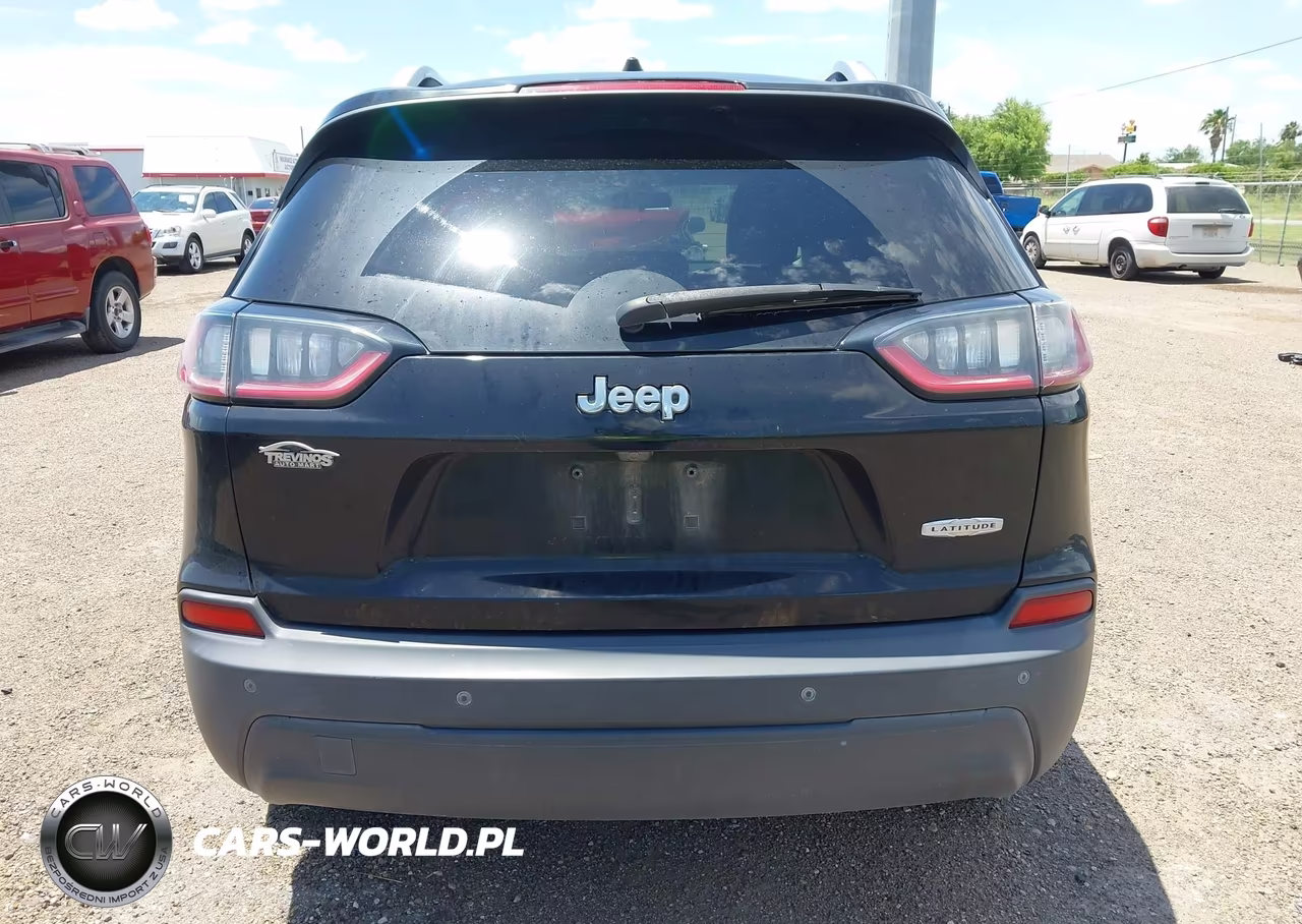 2019 Jeep Cherokee Latitude Plus Fwd VIN:1C4PJLLB1KD324497 - 17