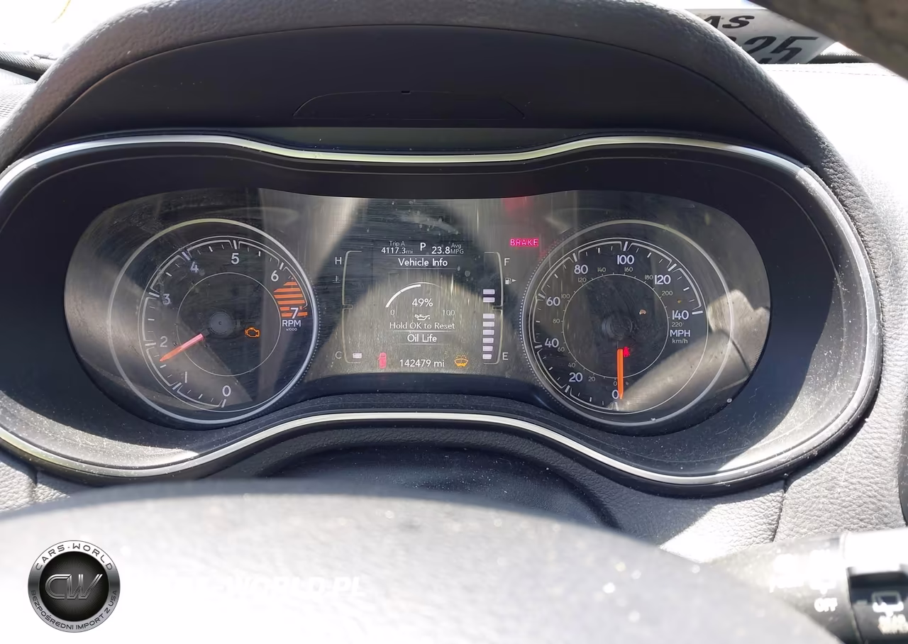 2019 Jeep Cherokee Latitude Plus Fwd VIN:1C4PJLLB1KD324497 - 7