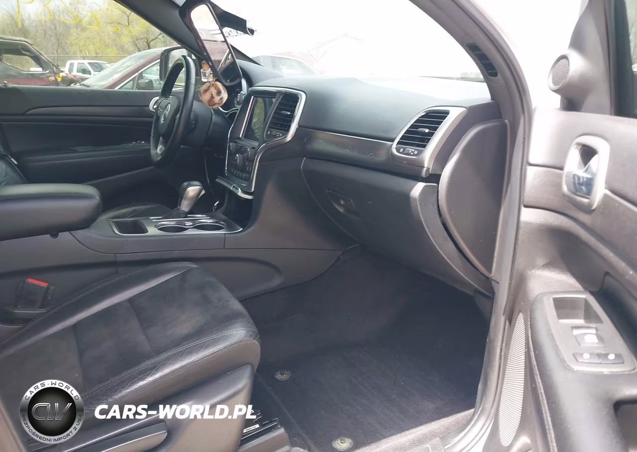 2018 Jeep Grand Cherokee Altitude 4X4 VIN:1C4RJFAG5JC257609 - 5
