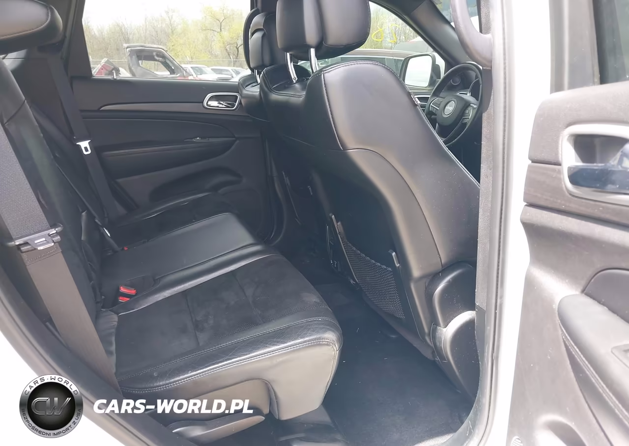 2018 Jeep Grand Cherokee Altitude 4X4 VIN:1C4RJFAG5JC257609 - 8