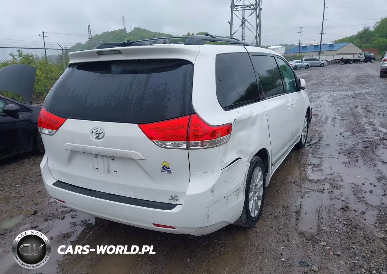 2013 Toyota Sienna Le 7 Passenger VIN:5TDJK3DCXDS057989 - 4