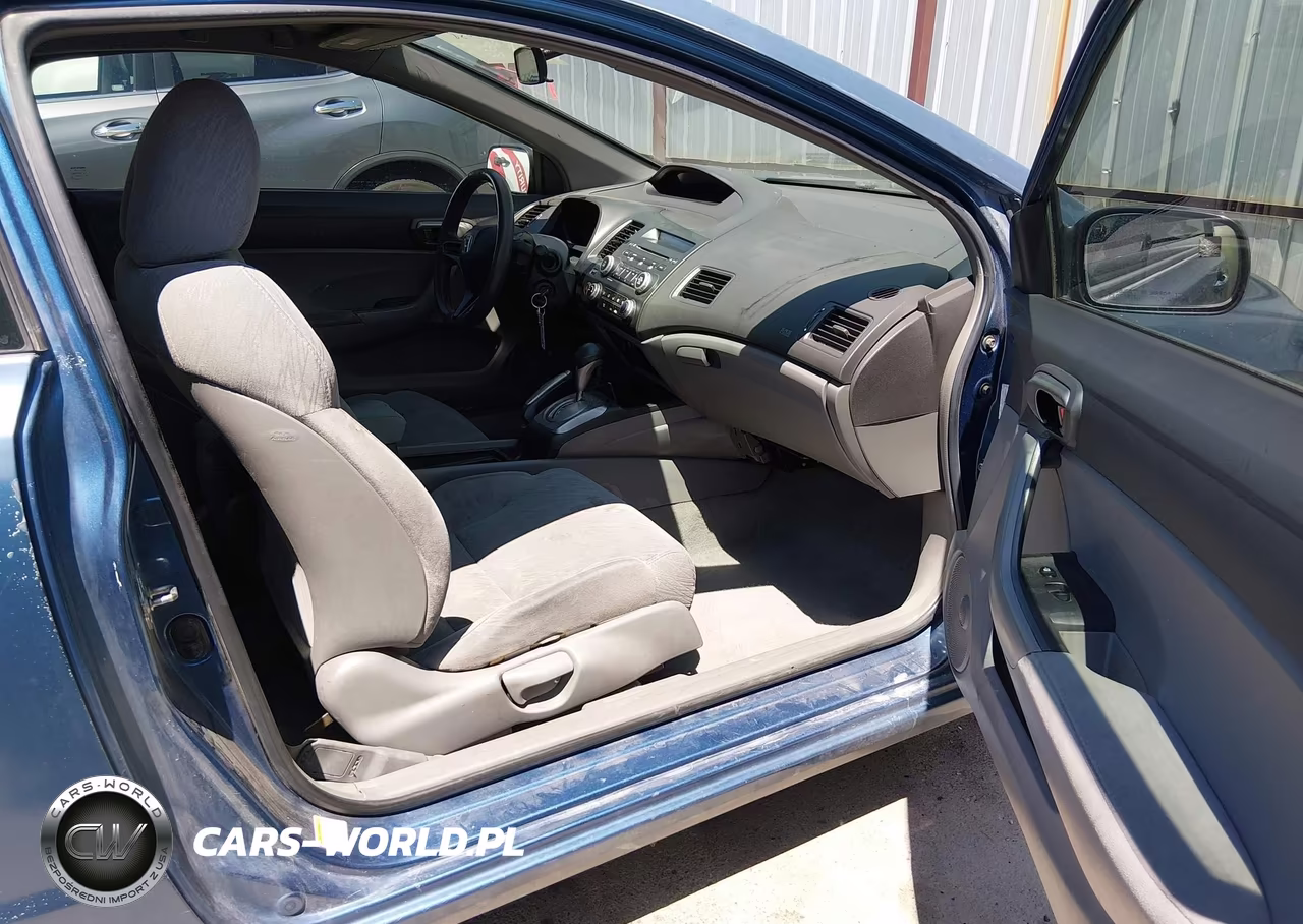 2008 Honda Civic Lx VIN:2HGFG12658H502377 - 5