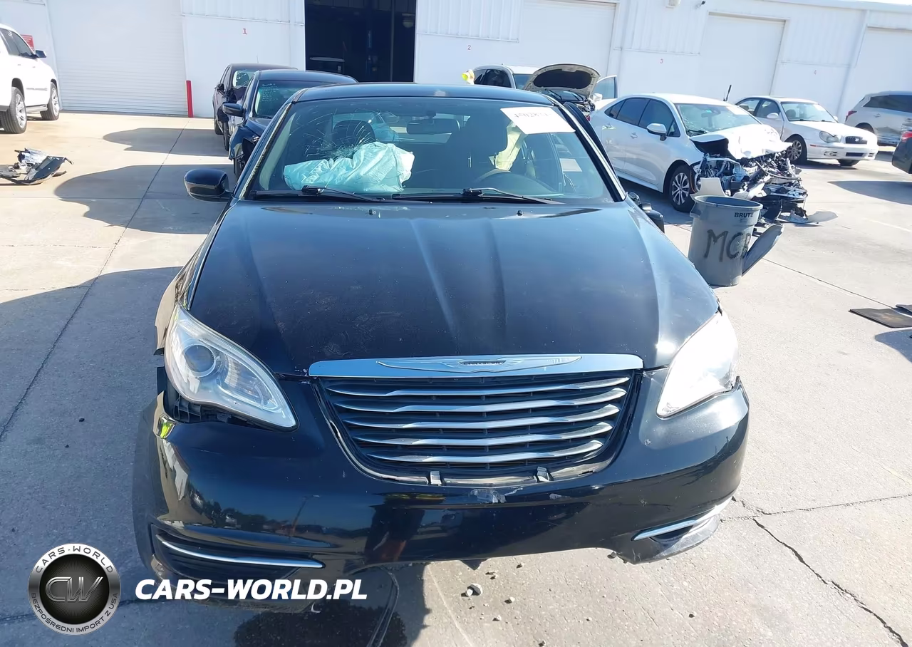 2014 Chrysler 200 Touring VIN:1C3CCBBB9EN128895 - 13