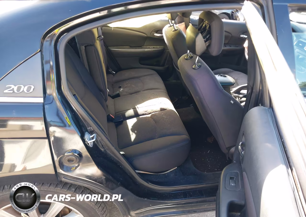 2014 Chrysler 200 Touring VIN:1C3CCBBB9EN128895 - 8