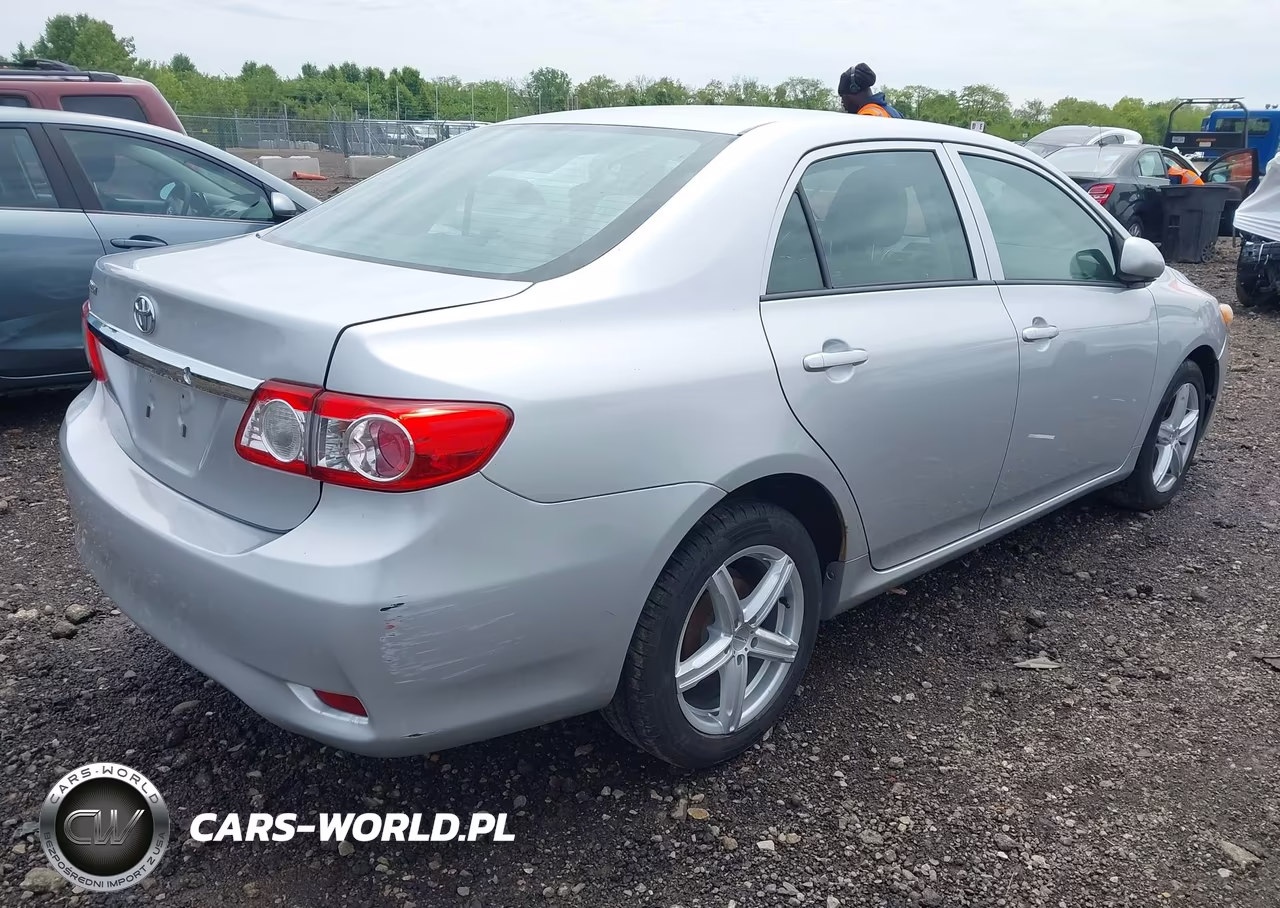 2013 Toyota Corolla L VIN:5YFBU4EE9DP101915 - 4