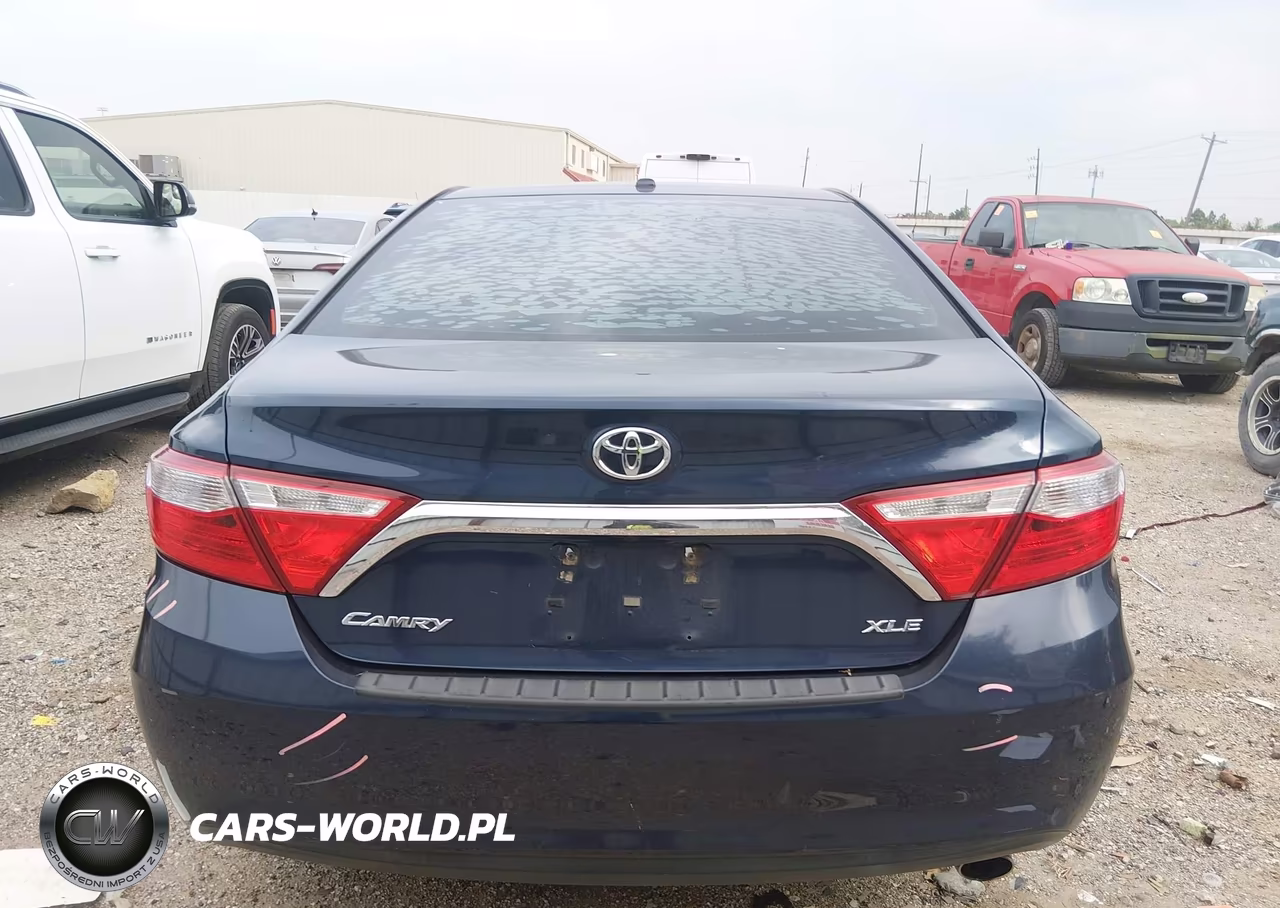 2016 Toyota Camry Xle VIN:4T1BF1FK7GU559758 - 16