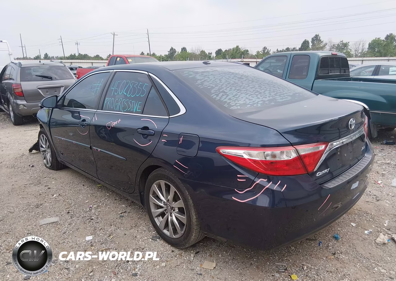 2016 Toyota Camry Xle VIN:4T1BF1FK7GU559758 - 3