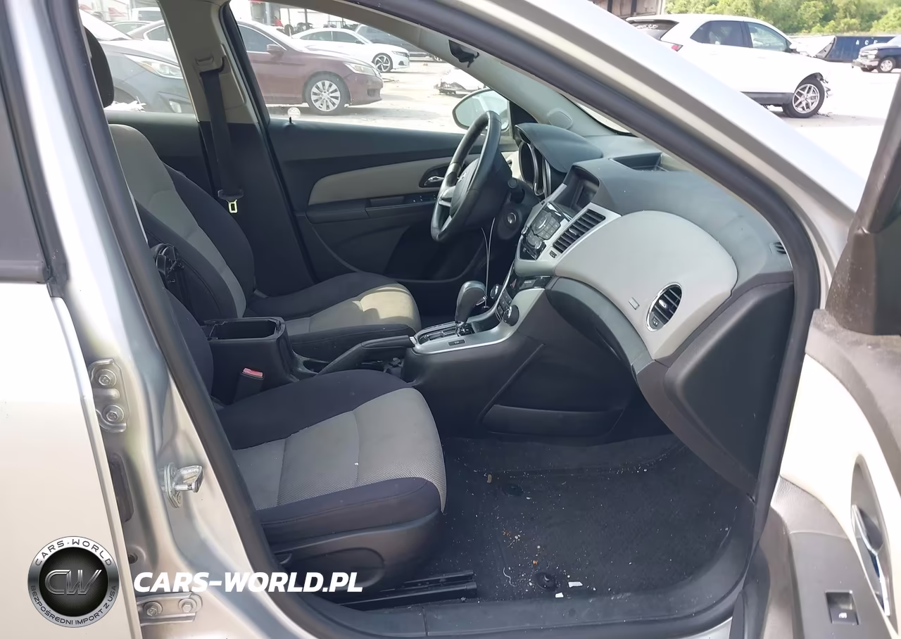 2013 Chevrolet Cruze Ls Auto VIN:1G1PA5SG0D7154815 - 5