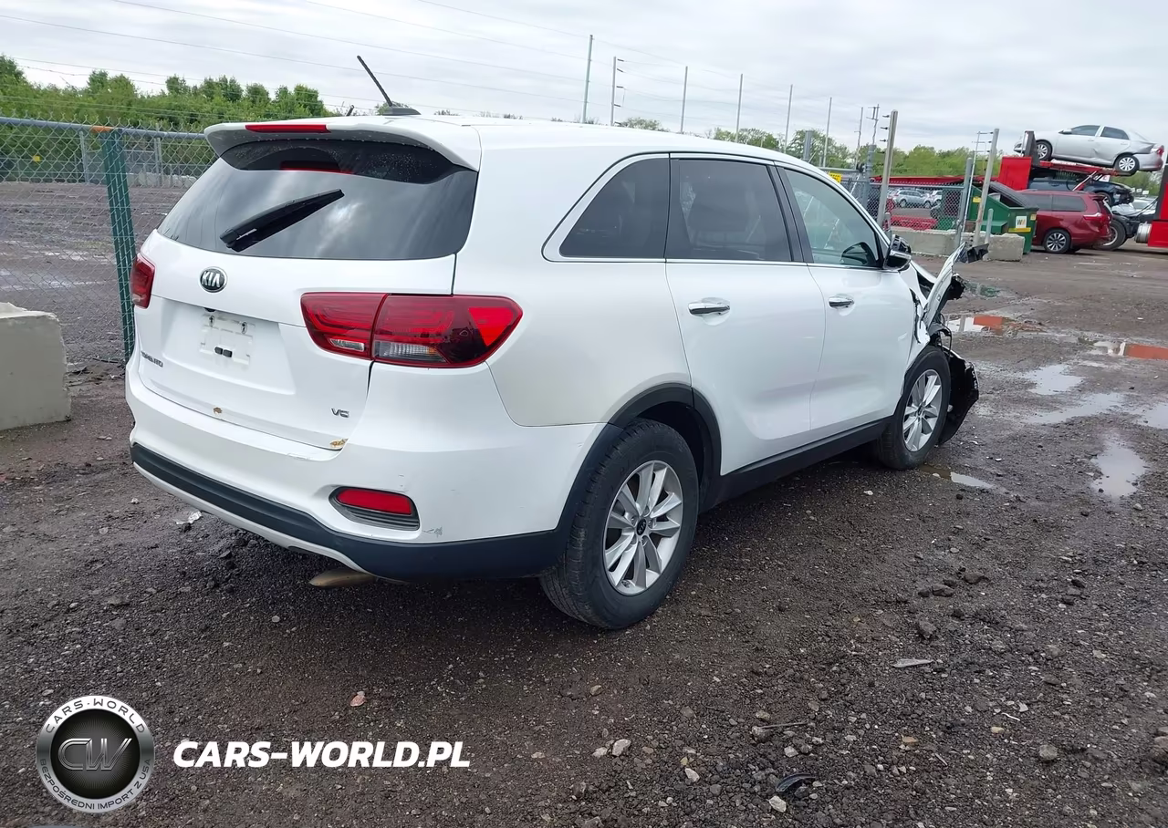 2019 Kia Sorento 3.3L Lx VIN:5XYPGDA52KG565231 - 4