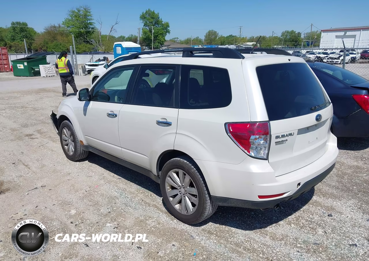 2011 Subaru Forester 2.5X Premium VIN:JF2SHBCC7BH769412 - 3