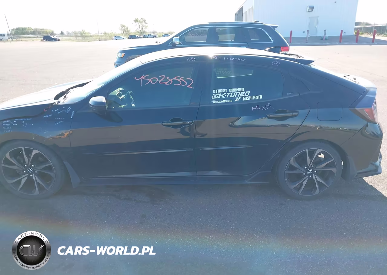 2018 Honda Civic Sport VIN:SHHFK7H48JU236319 - 14