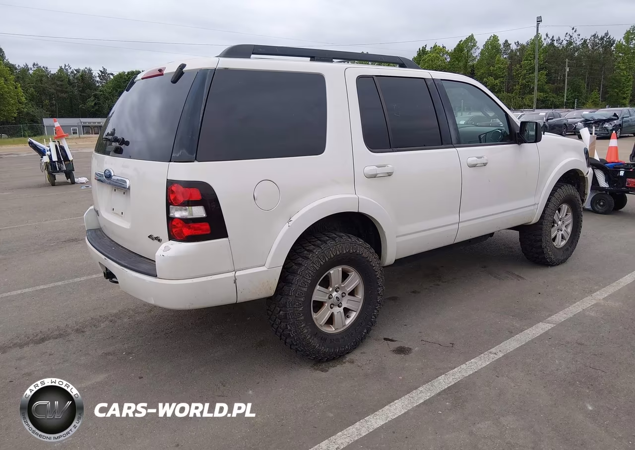 2009 Ford Explorer Xlt VIN:1FMEU73E09UA11589 - 4