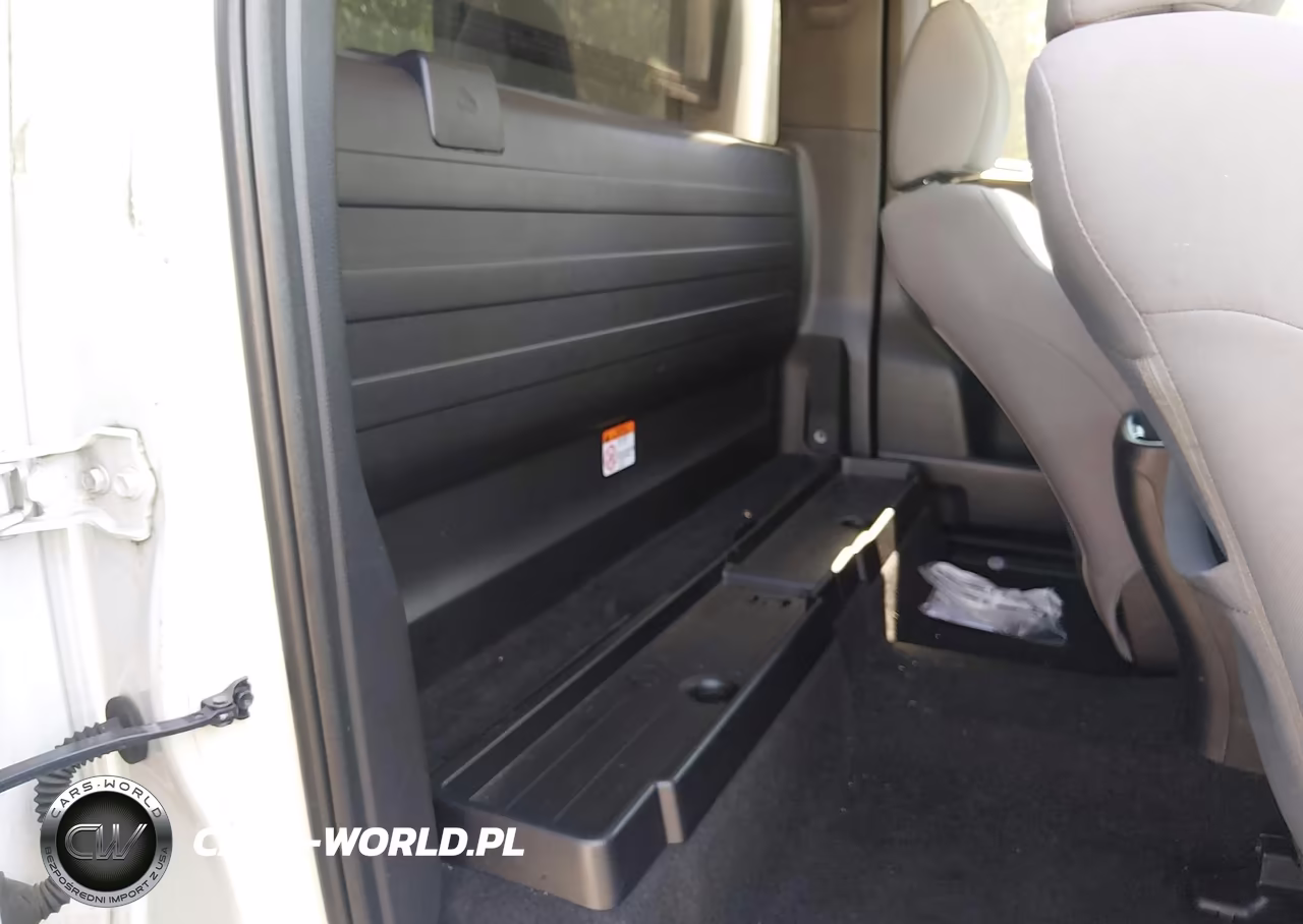 2019 Toyota Tacoma Sr VIN:5TFRX5GN4KX144999 - 8
