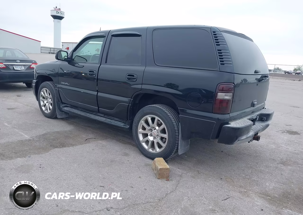 2005 GMC Yukon Denali VIN:1GKEK63U25J267082 - 3