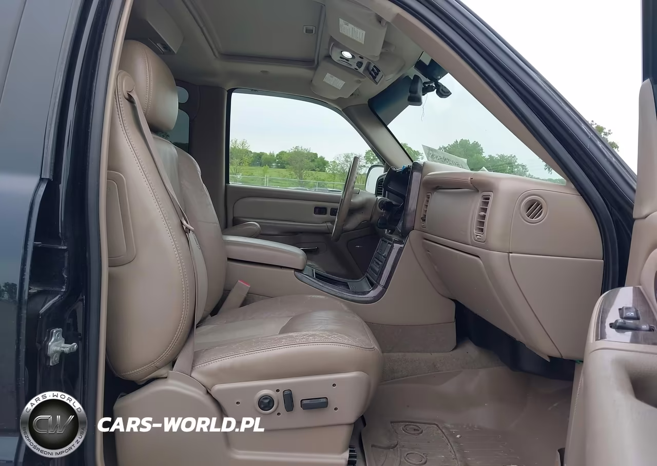 2005 GMC Yukon Denali VIN:1GKEK63U25J267082 - 5