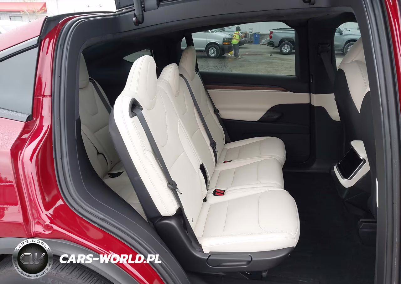 2025 Tesla Model X Long Range VIN:7SAXCAE52SF469744 - 21