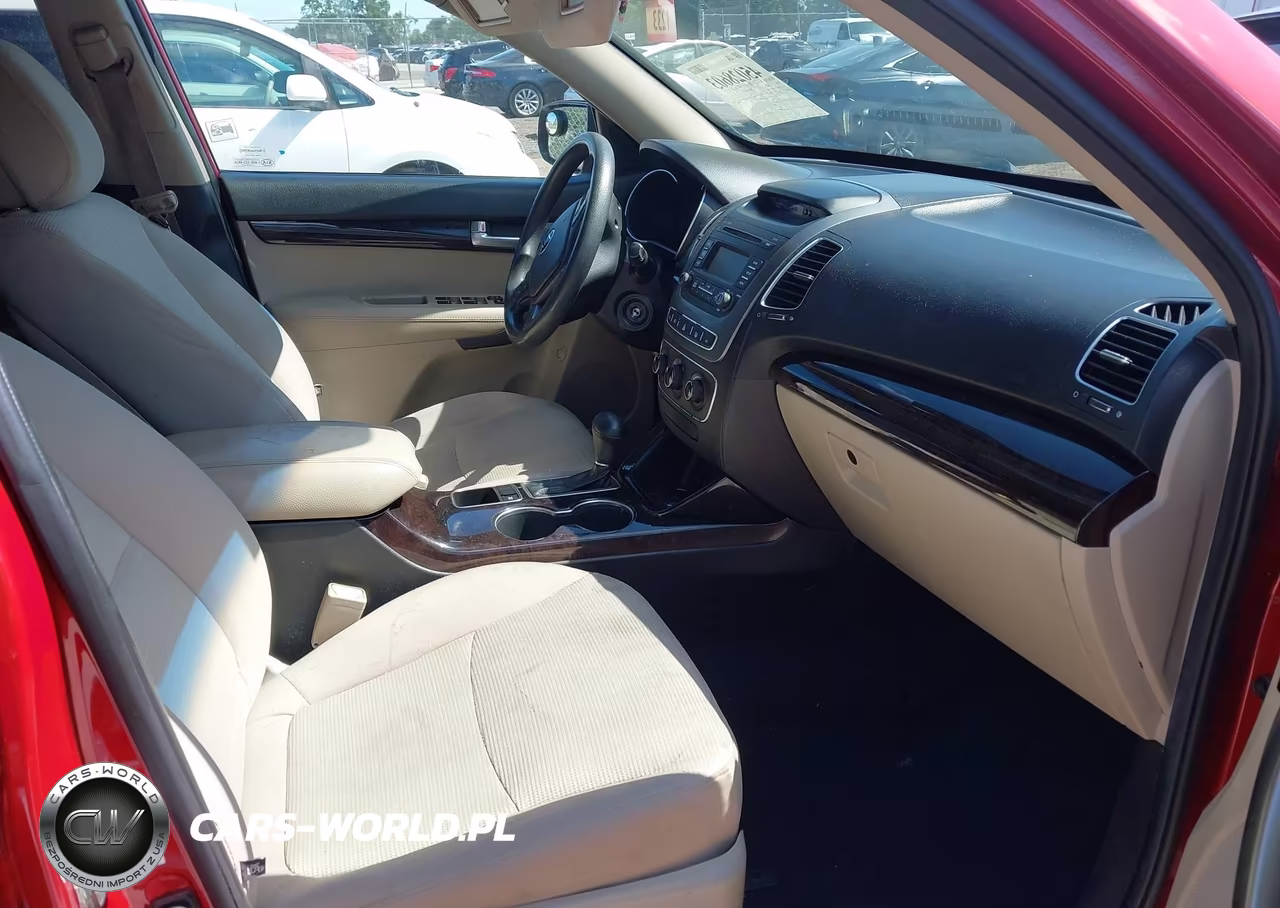 2015 Kia Sorento Lx VIN:5XYKT3A63FG553099 - 5