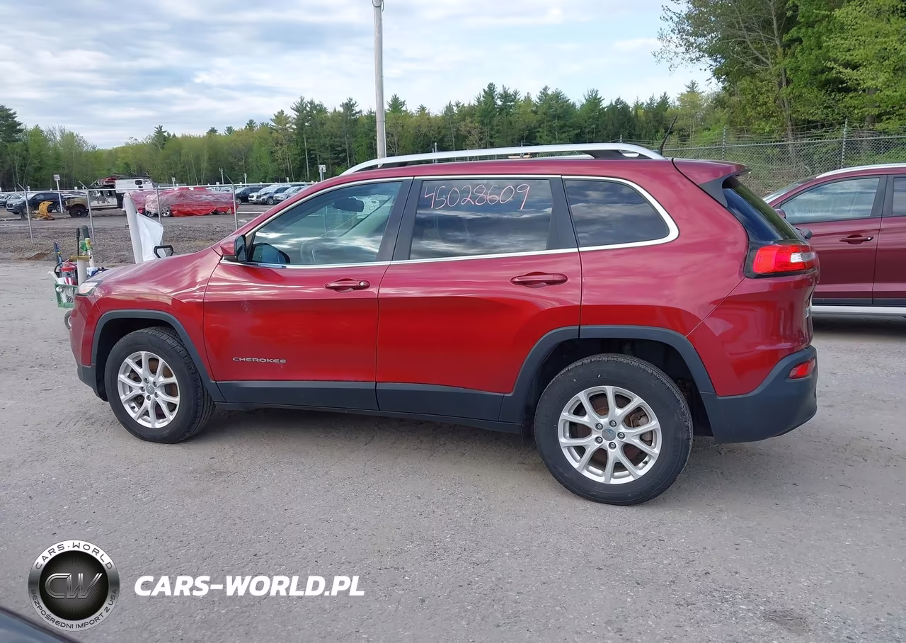 2016 Jeep Cherokee Latitude VIN:1C4PJMCB0GW270658 - 14