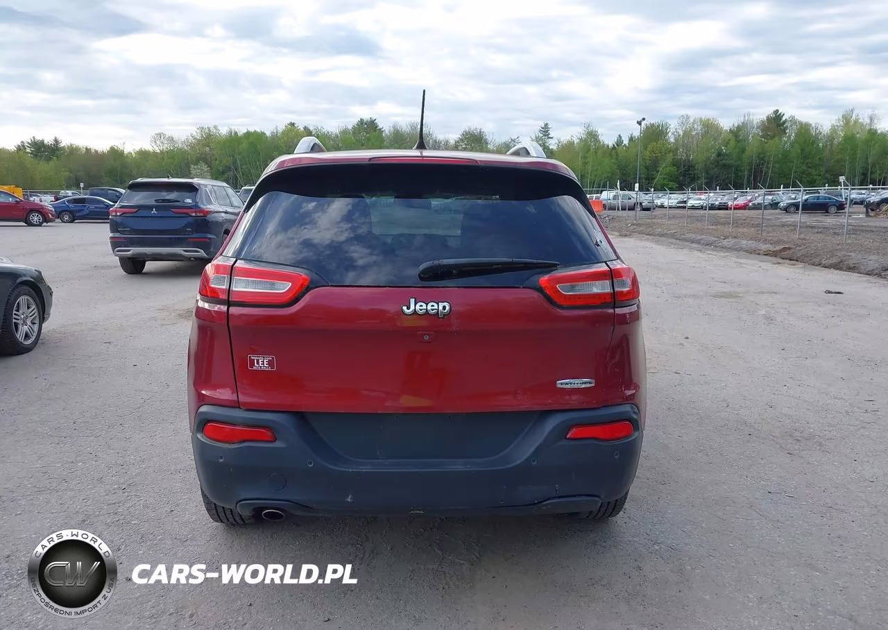 2016 Jeep Cherokee Latitude VIN:1C4PJMCB0GW270658 - 16