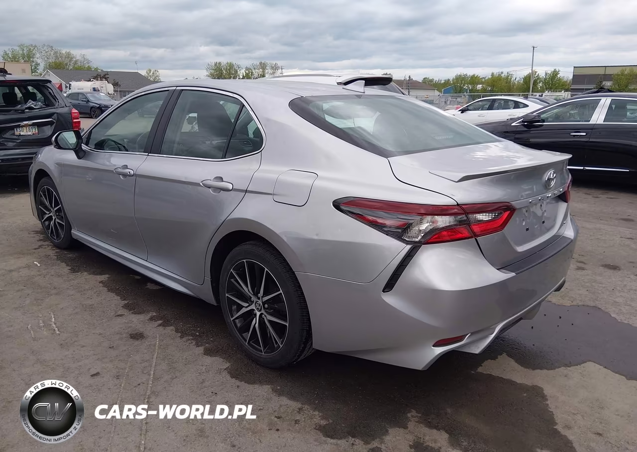 2021 Toyota Camry Se VIN:4T1T11AK0MU526557 - 3