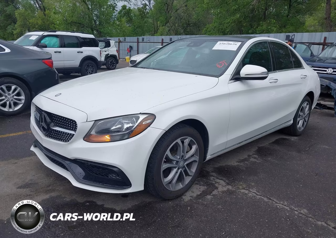 2016 Mercedes-Benz C-Class C 300 VIN:55SWF4KB0GU128554 - 2