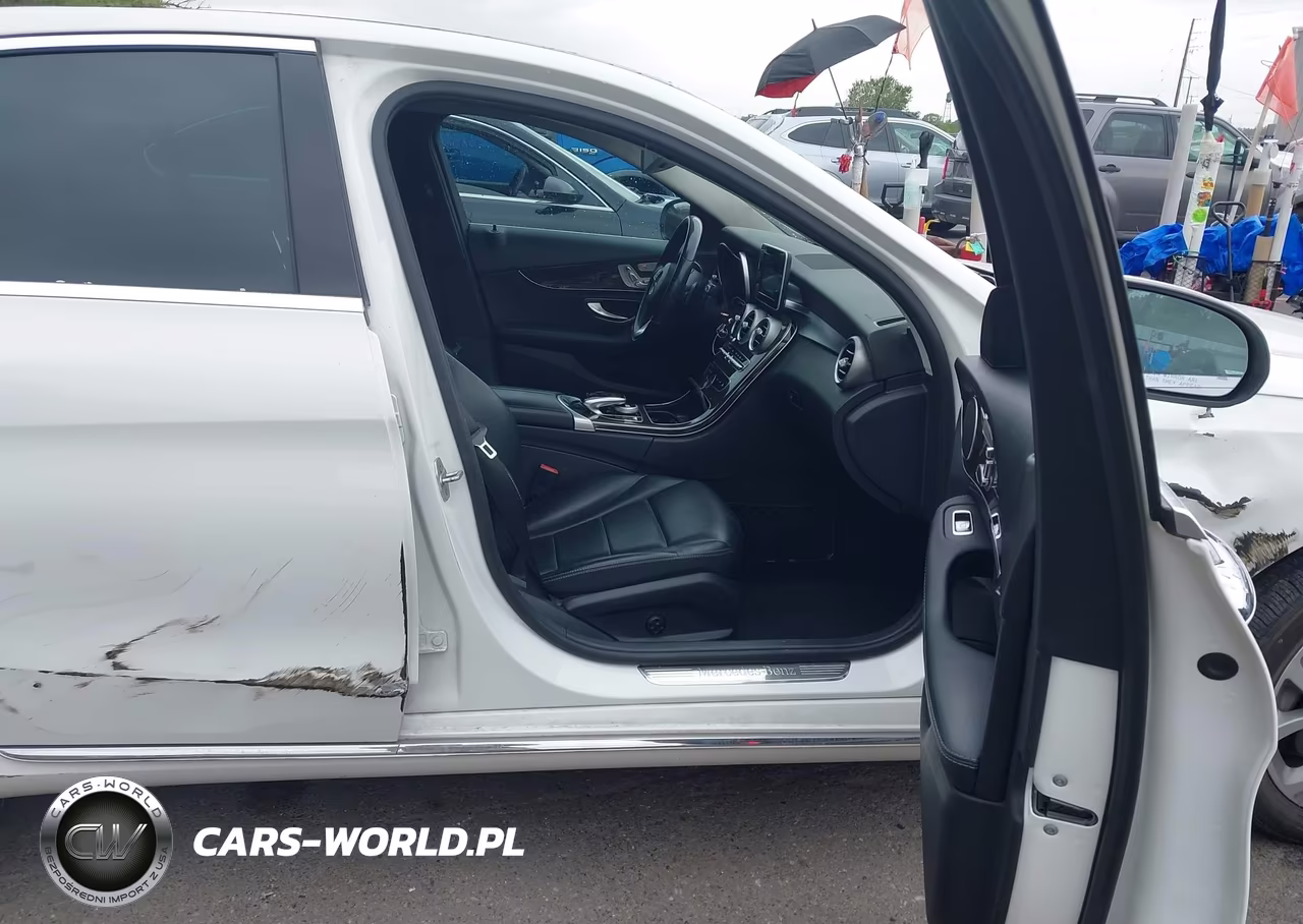 2016 Mercedes-Benz C-Class C 300 VIN:55SWF4KB0GU128554 - 5