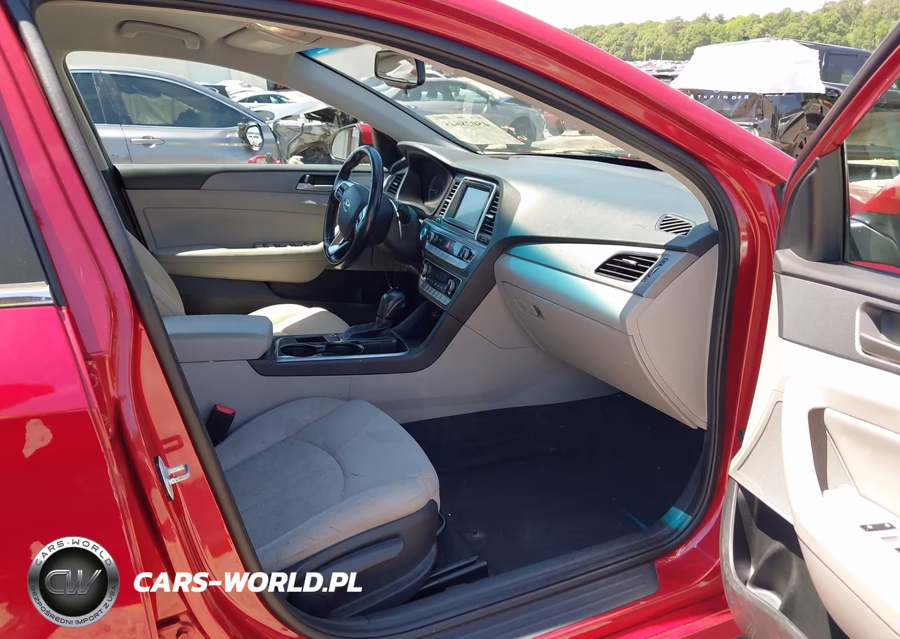 2018 Hyundai Sonata Sel+ VIN:5NPE34AF0JH724413 - 5