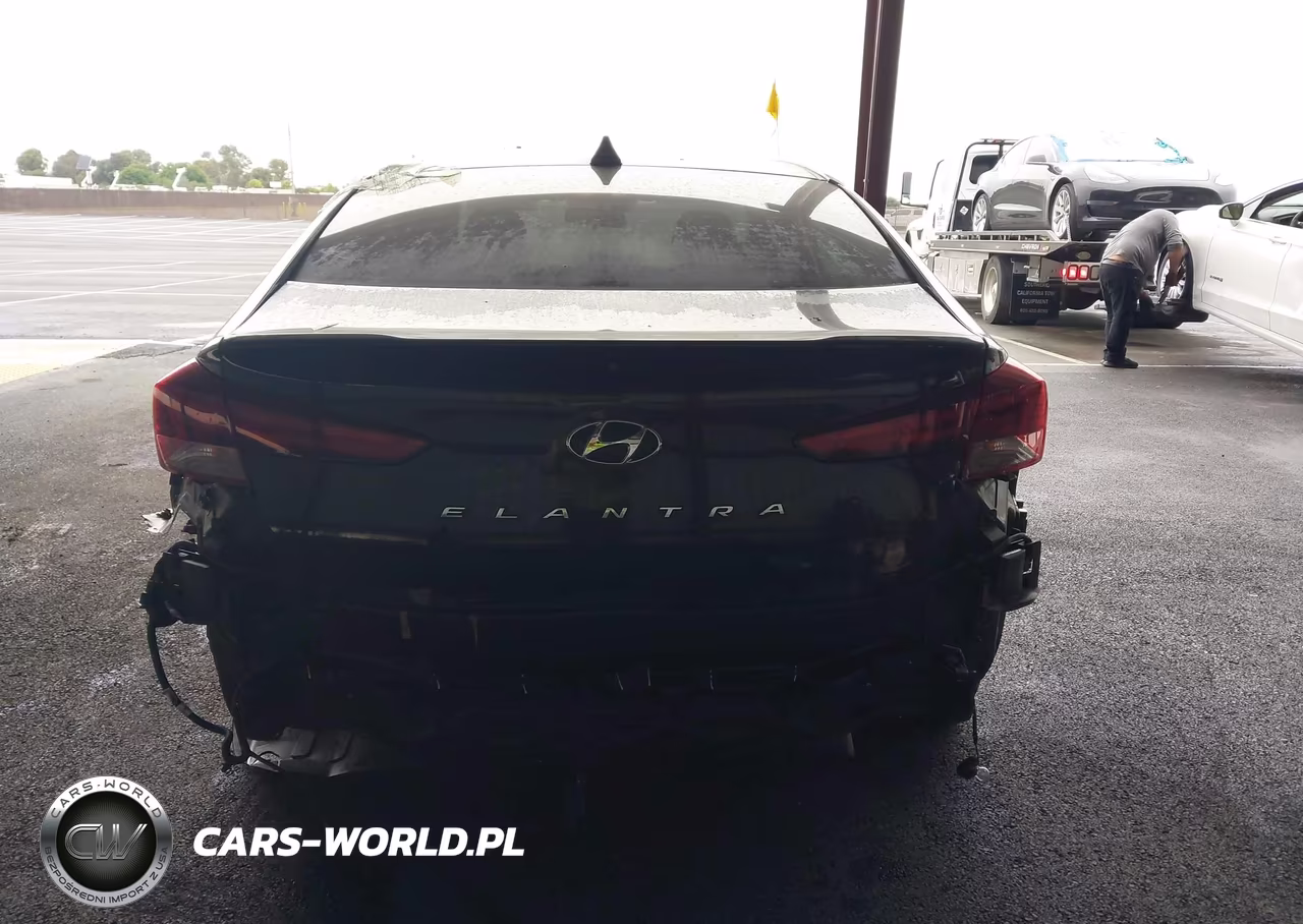2020 Hyundai Elantra Sel VIN:5NPD84LF7LH508703 - 17