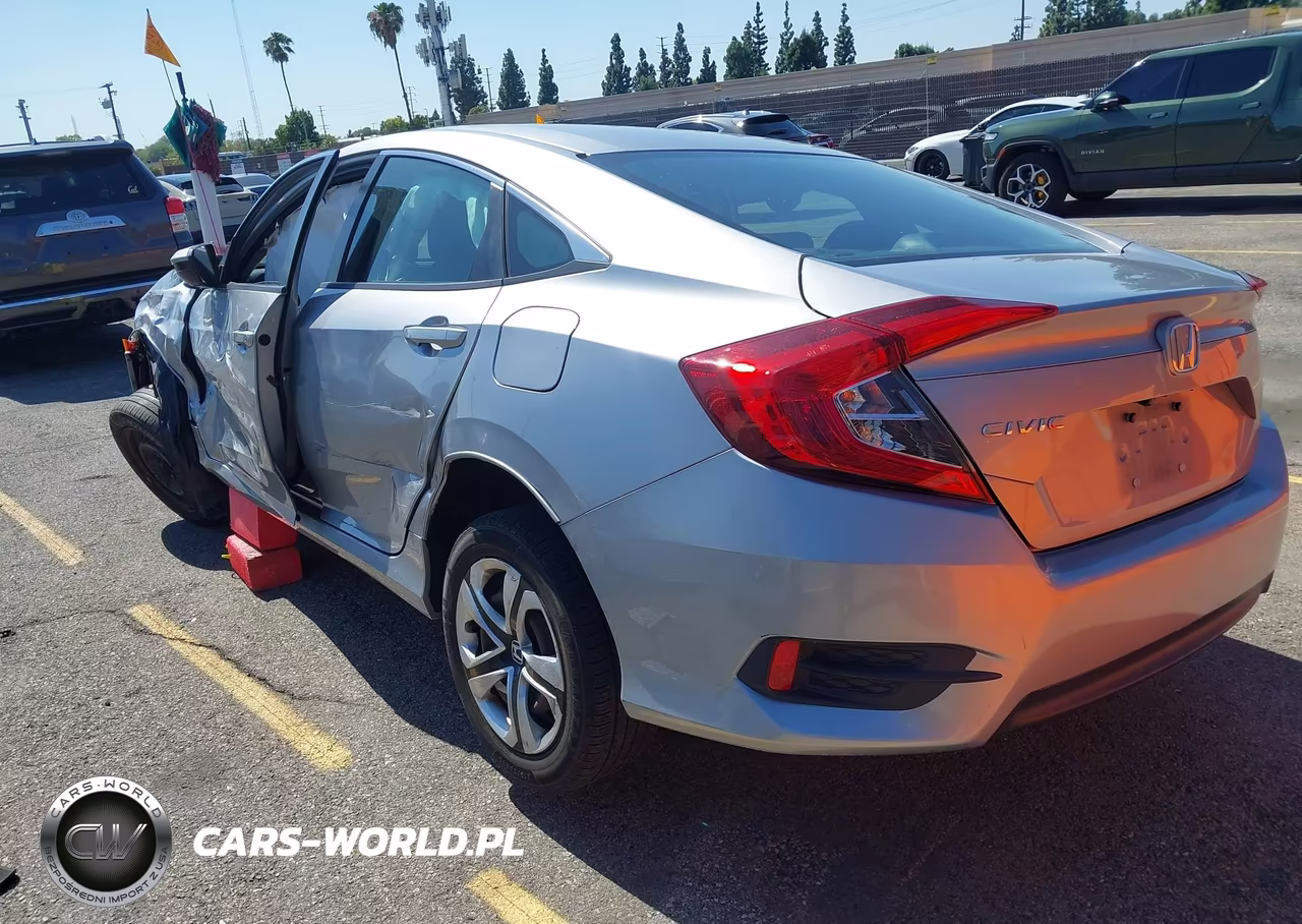 2018 Honda Civic Lx VIN:2HGFC2F53JH557306 - 3