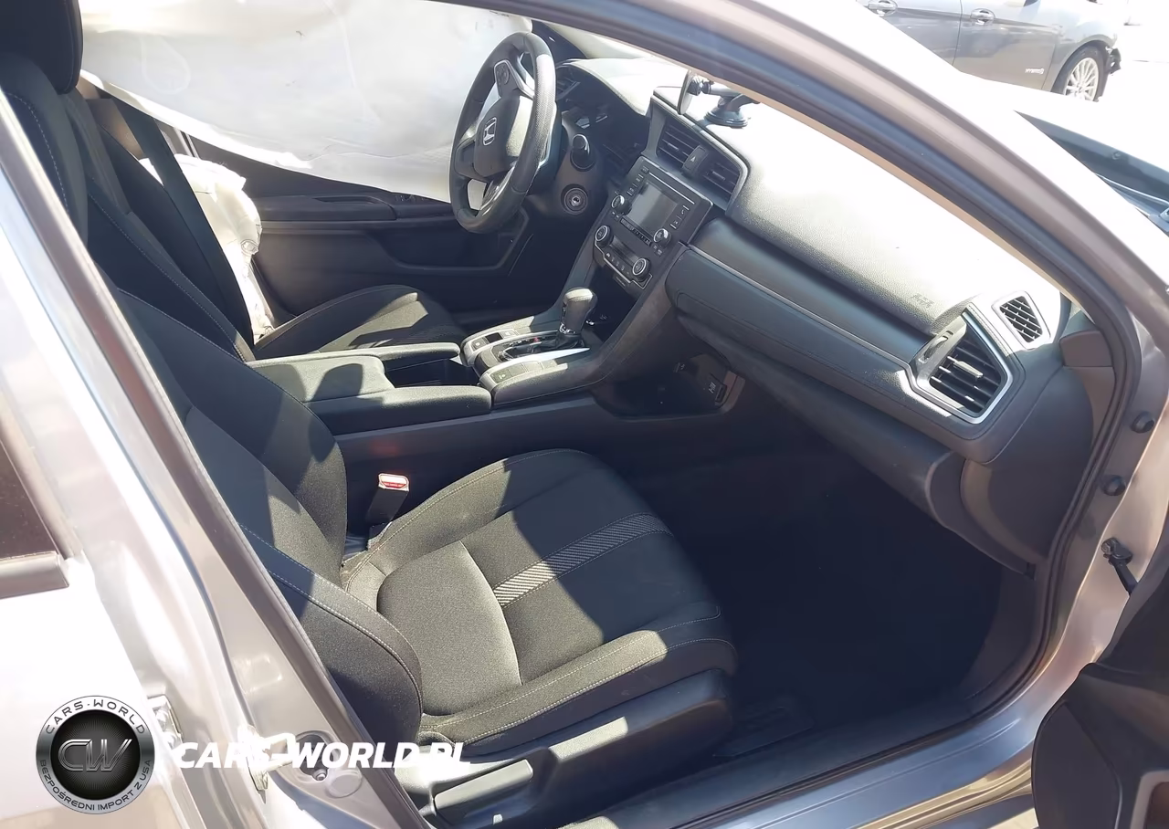 2018 Honda Civic Lx VIN:2HGFC2F53JH557306 - 5