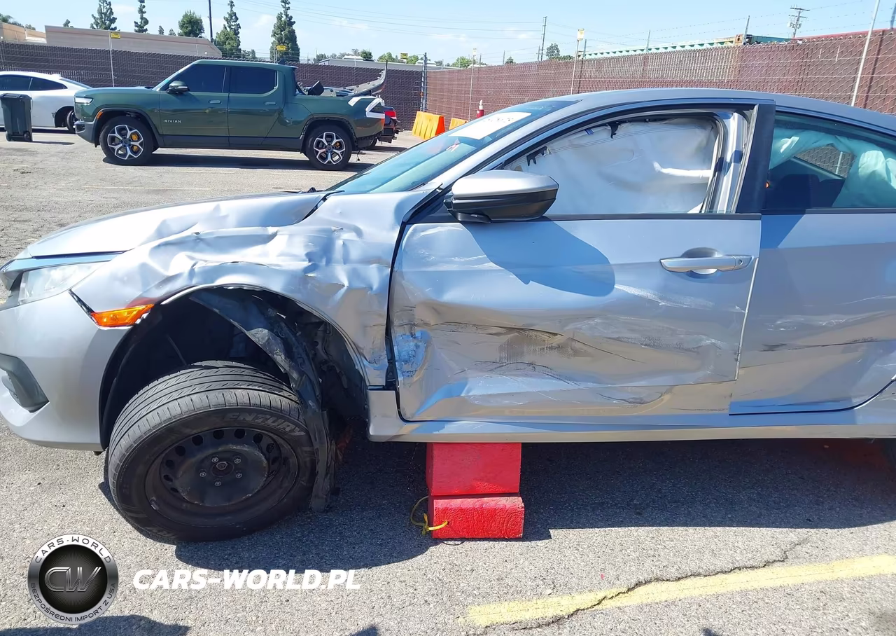 2018 Honda Civic Lx VIN:2HGFC2F53JH557306 - 6