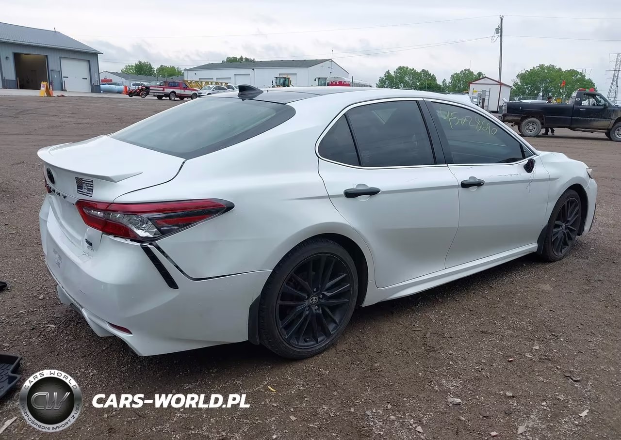 2022 Toyota Camry Xse Awd VIN:4T1K61BK0NU057001 - 4