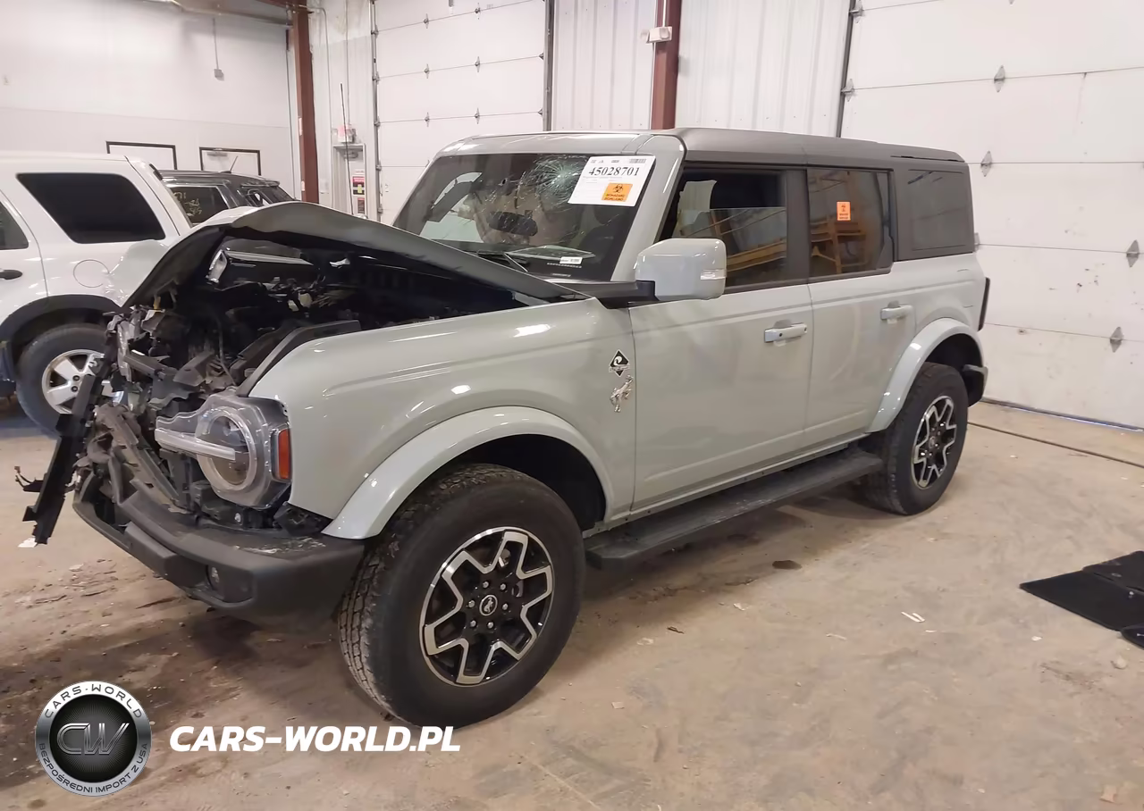 2023 Ford Bronco Outer Banks VIN:1FMEE5DP6PLB60867 - 2