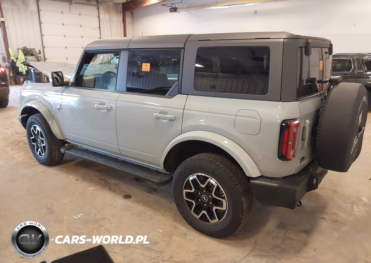 2023 Ford Bronco Outer Banks VIN:1FMEE5DP6PLB60867 - 3