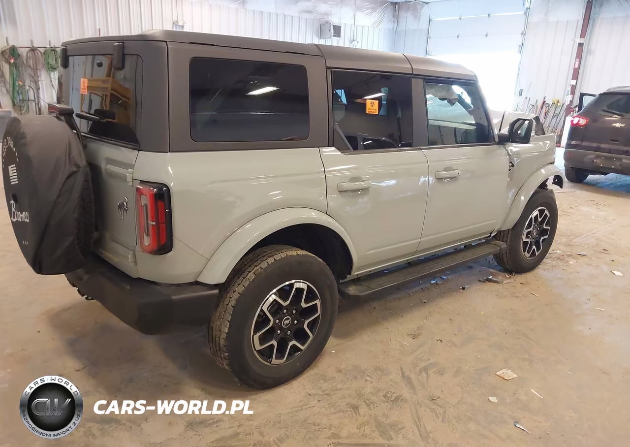 2023 Ford Bronco Outer Banks VIN:1FMEE5DP6PLB60867 - 4