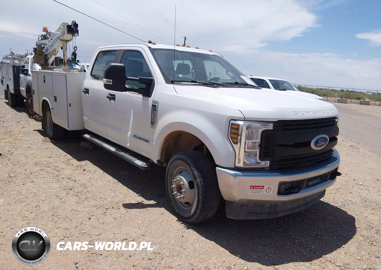 2019 Ford F-350 Chassis Xl – zdjęcie 1 z 15