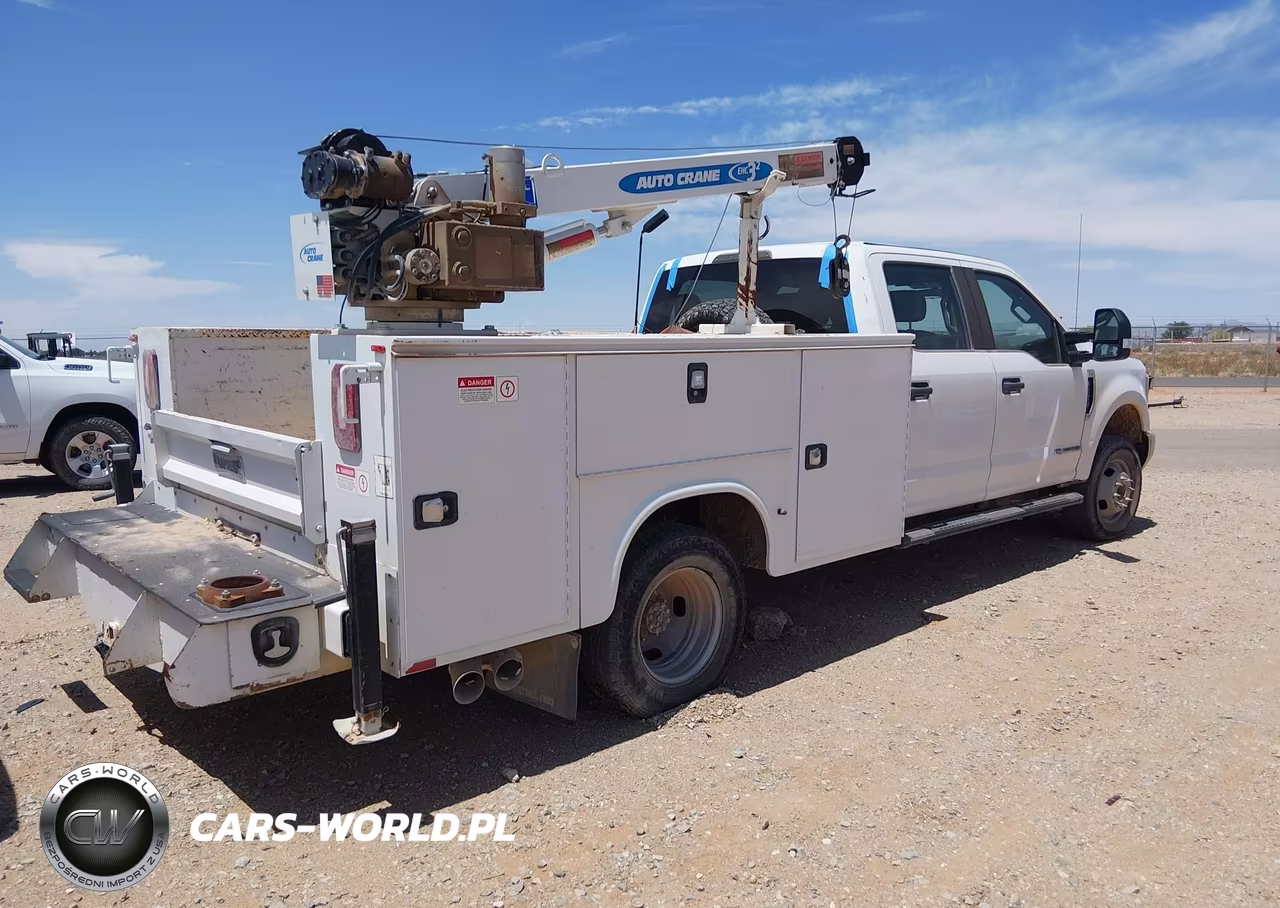 2019 Ford F-350 Chassis Xl VIN:1FD8W3HT0KEG78220 - 4