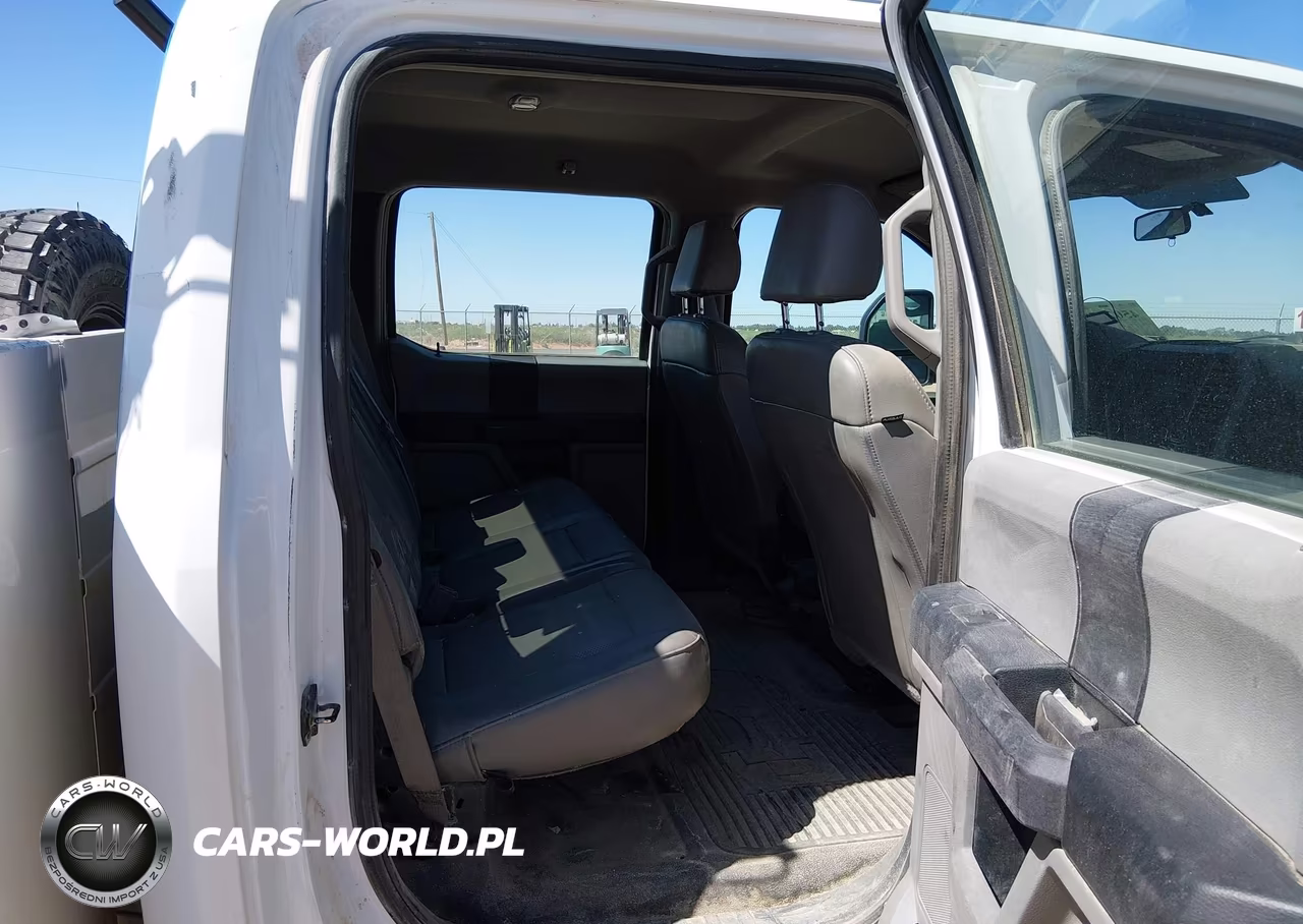 2019 Ford F-350 Chassis Xl VIN:1FD8W3HT0KEG78220 - 8