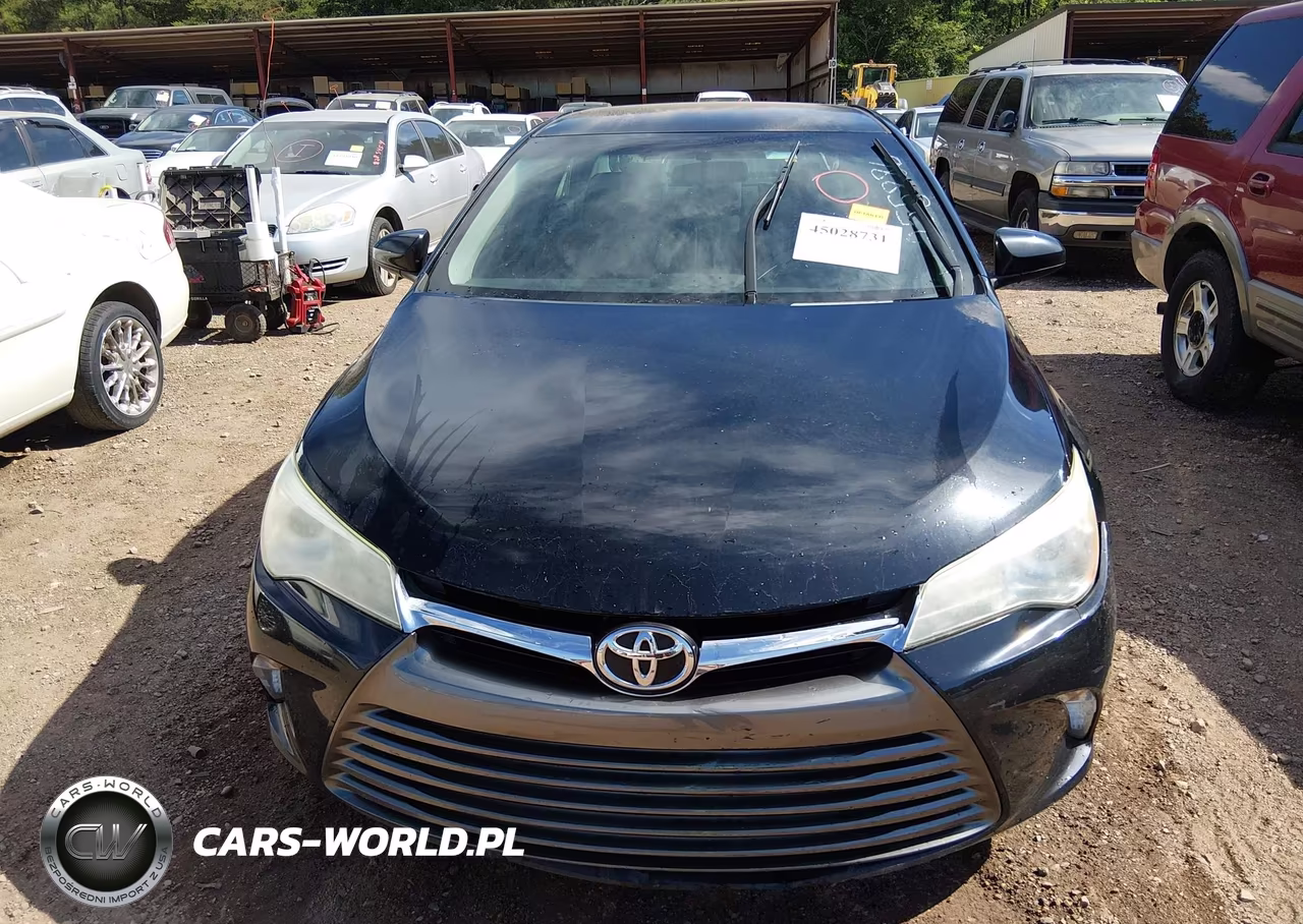 2016 Toyota Camry Le VIN:4T1BF1FK8GU255886 - 12