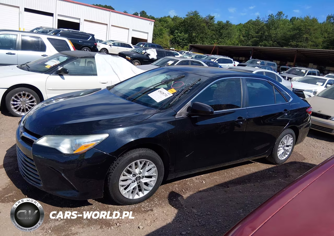 2016 Toyota Camry Le VIN:4T1BF1FK8GU255886 - 14