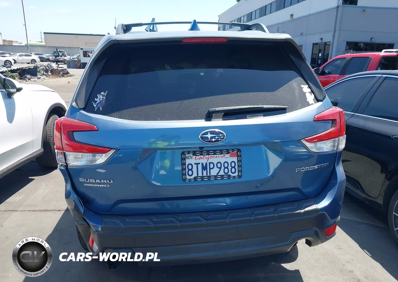 2021 Subaru Forester Premium VIN:JF2SKAFC2MH429966 - 17