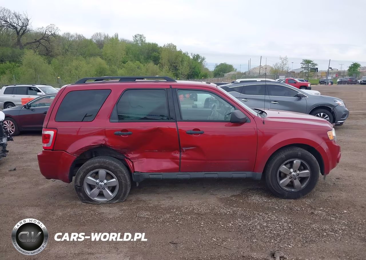 2011 Ford Escape Xlt VIN:1FMCU9DG8BKB20676 - 12
