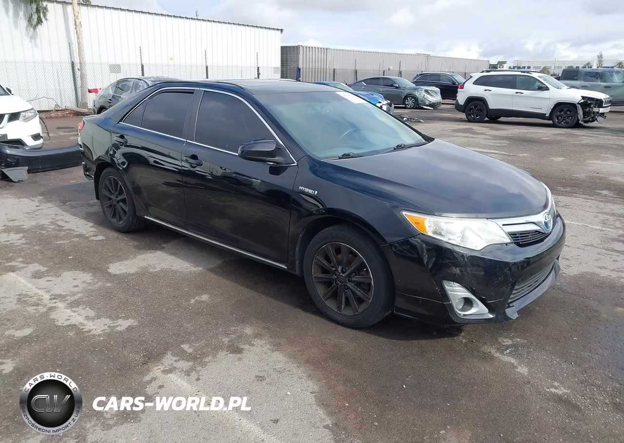 2013 Toyota Camry Hybrid Xle