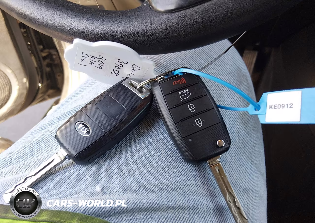 2019 Kia Soul VIN:KNDJN2A26K7682149 - 11